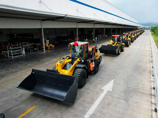 LIUGONG Mid-to-Large Loaders Delivered in Batches