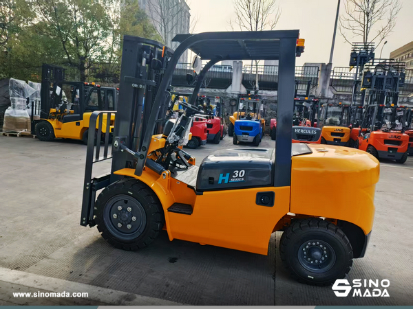 Saudi Arabia - 5 Units JAC CPCD30 Forklifts